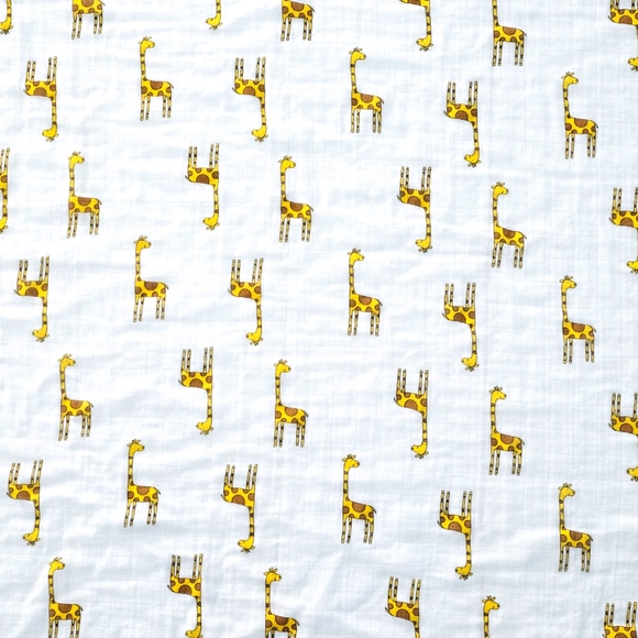 Swaddle Baby Blanket - Giraffe - Picture 4 of 5